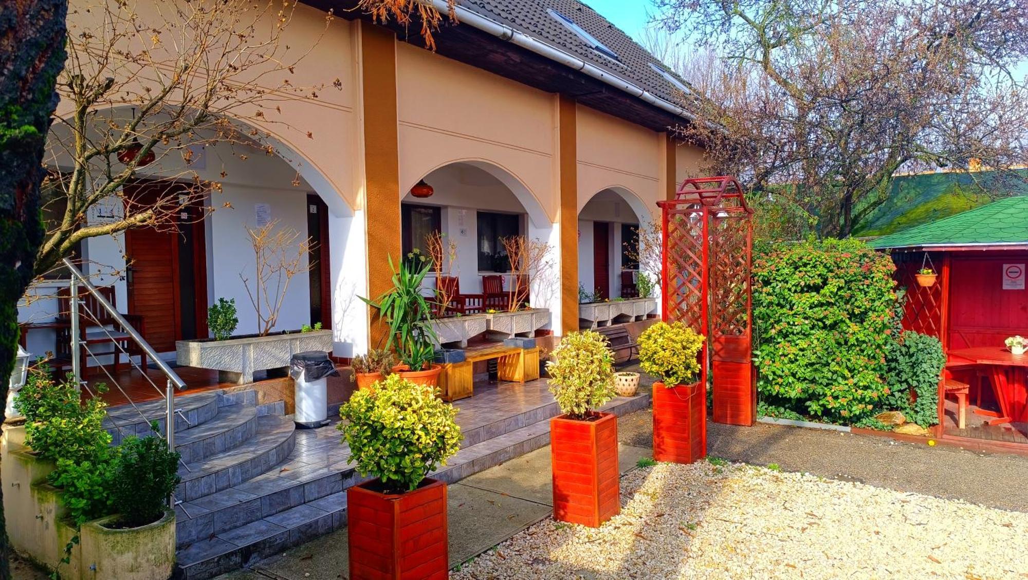 Hotel Oswaldo Budapest Eksteriør bilde